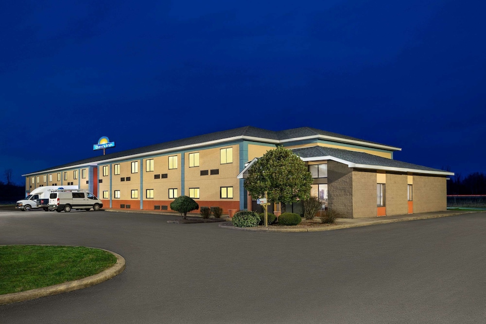 Days Inn by Wyndham Canastota/Verona 1/52