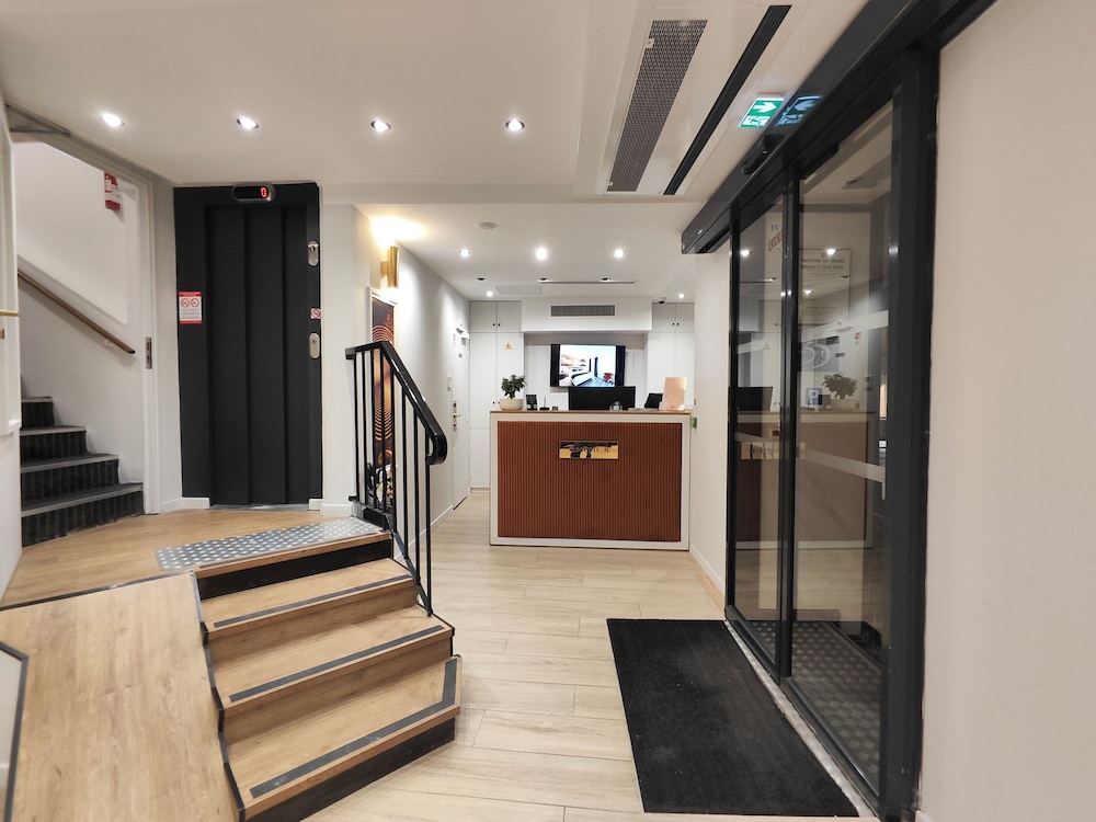 Le 55 Montparnasse Hotel 44/69