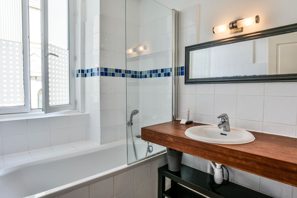Hotel de L Apos Ocean 40/100