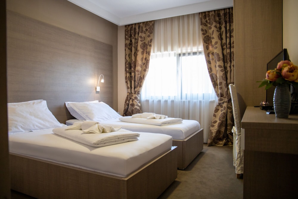 Hotel Narenta 8/19
