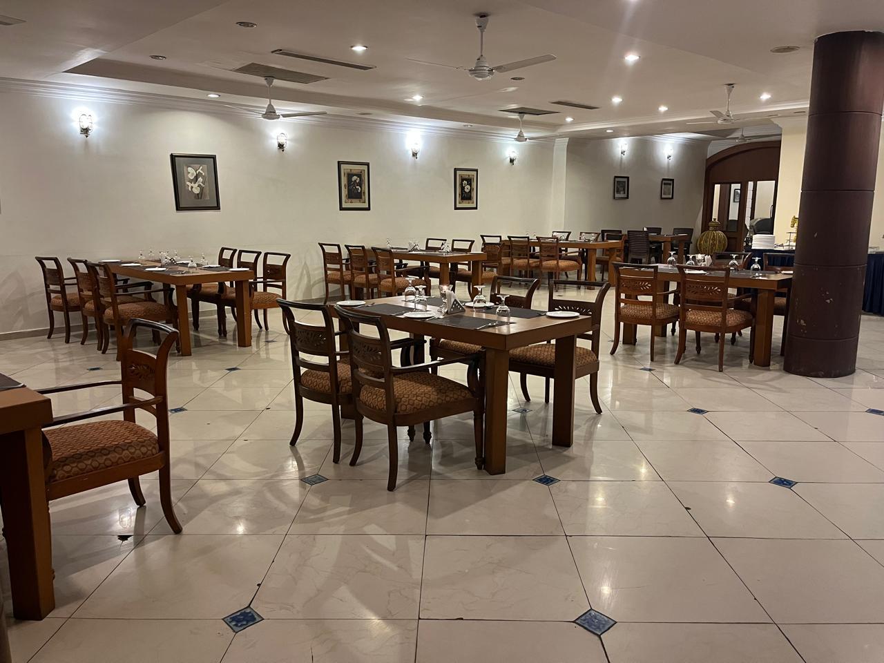PALANPUR PALACE - MOUNT ABU 20/39