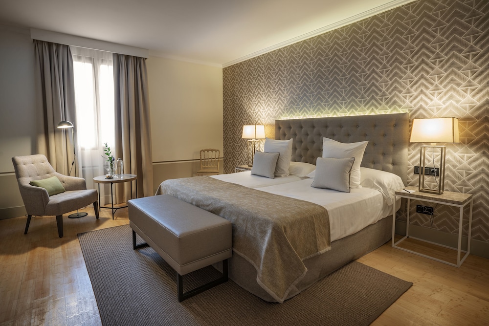 Hospes Palacio de Arenales Spa 27/68
