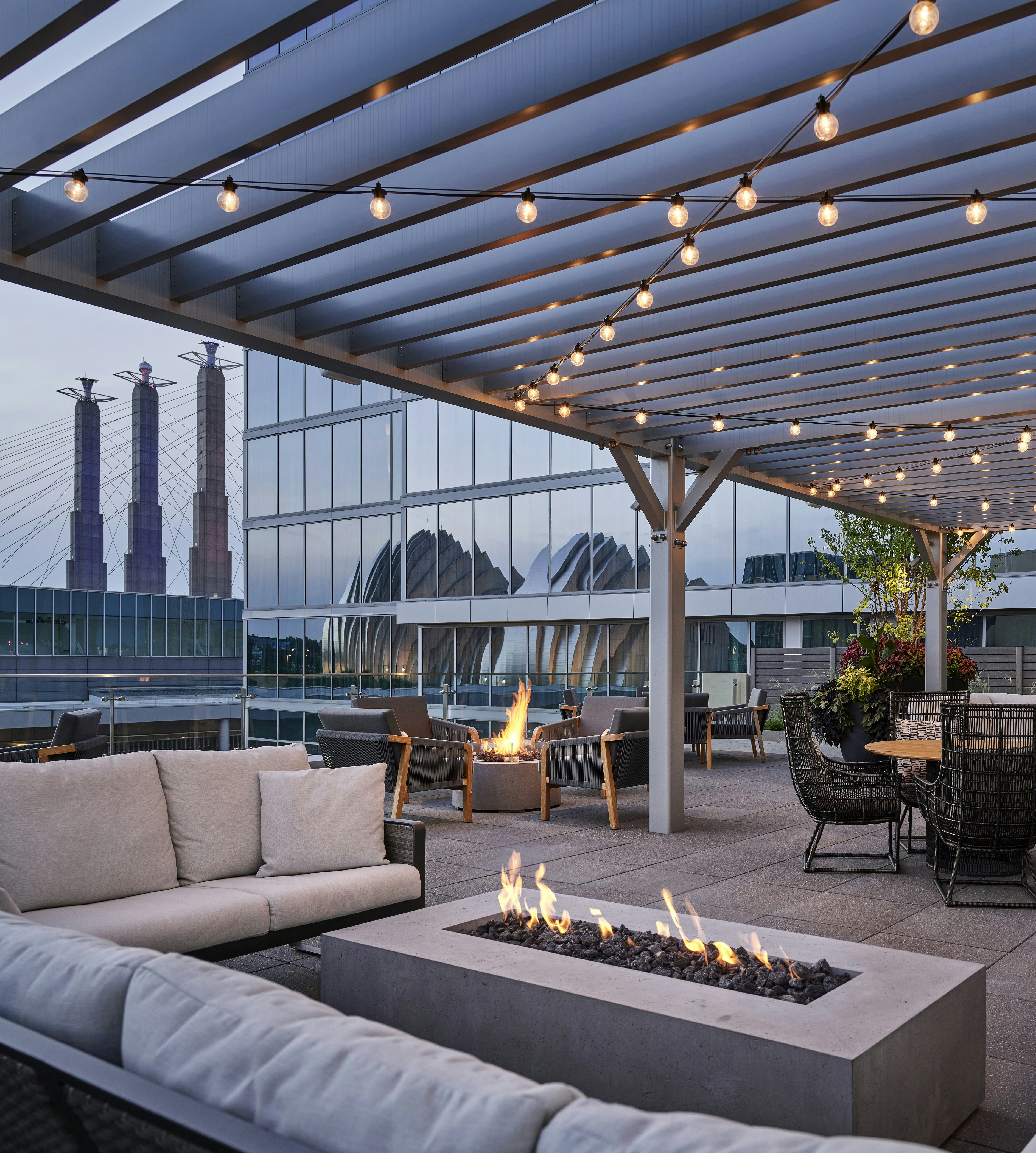 Loews Kansas City Hotel 48/78