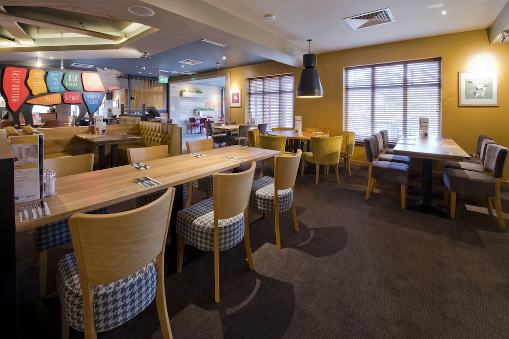 Premier Inn Ware 52/64