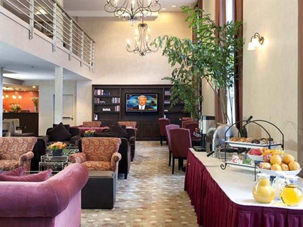 Cupertino Hotel 41/54