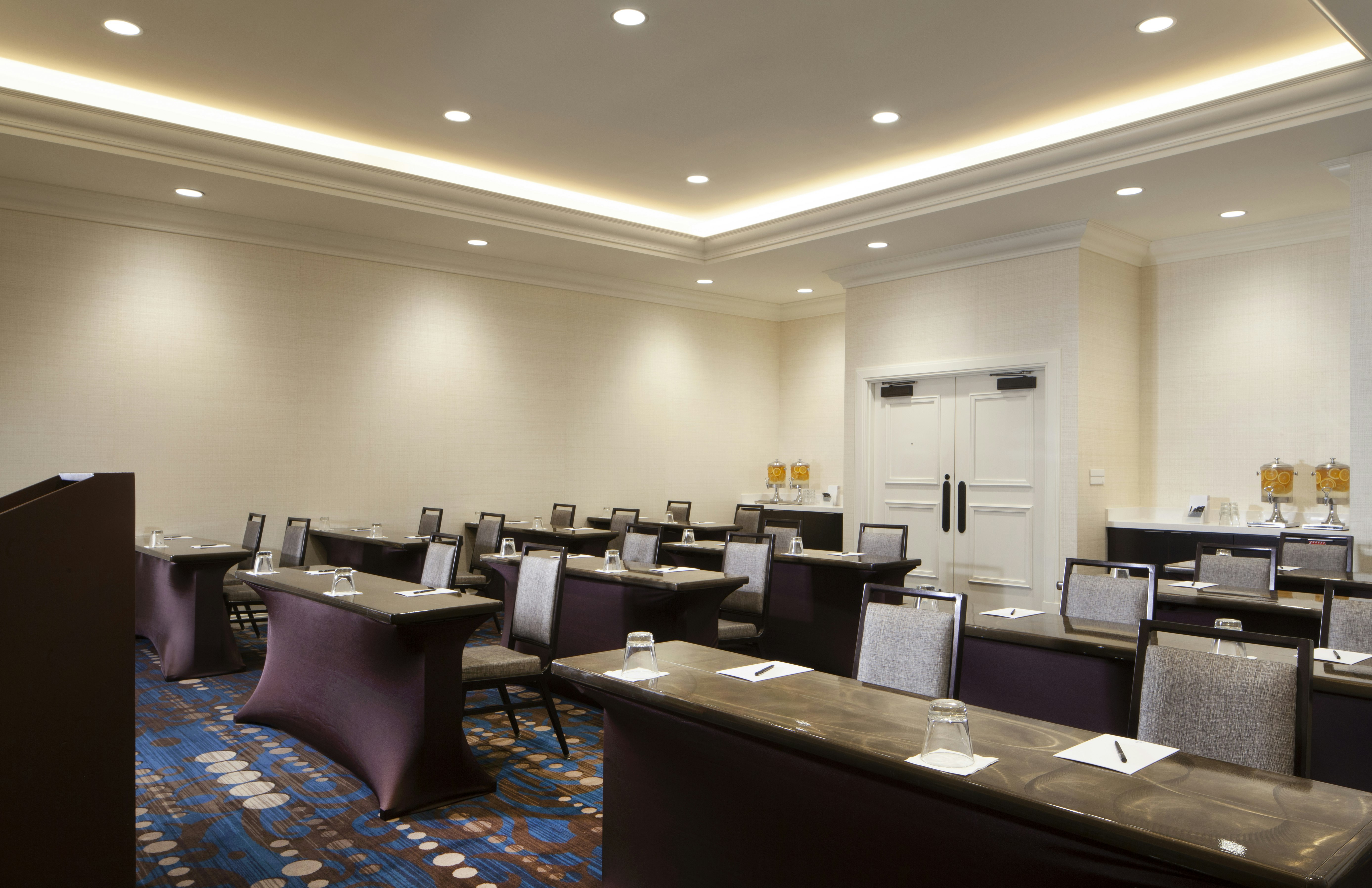 Hilton St Petersburg Bayfront 63/78