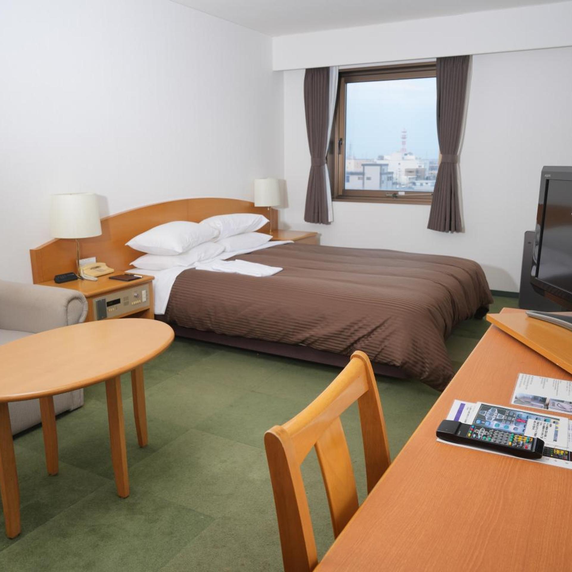 Frex Hotel 4/17