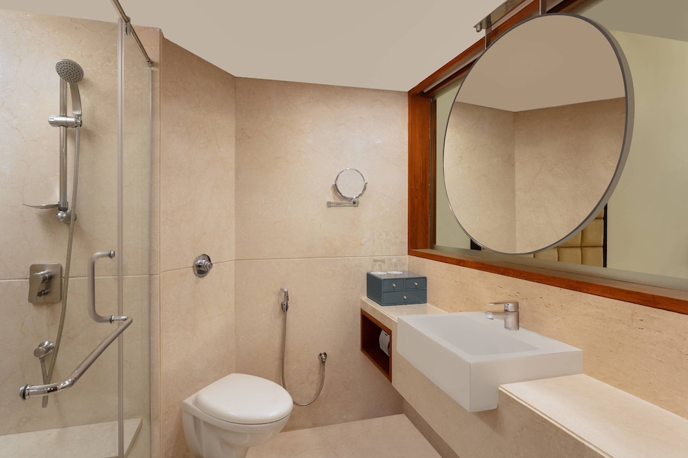 Surat Marriott Hotel 8/55