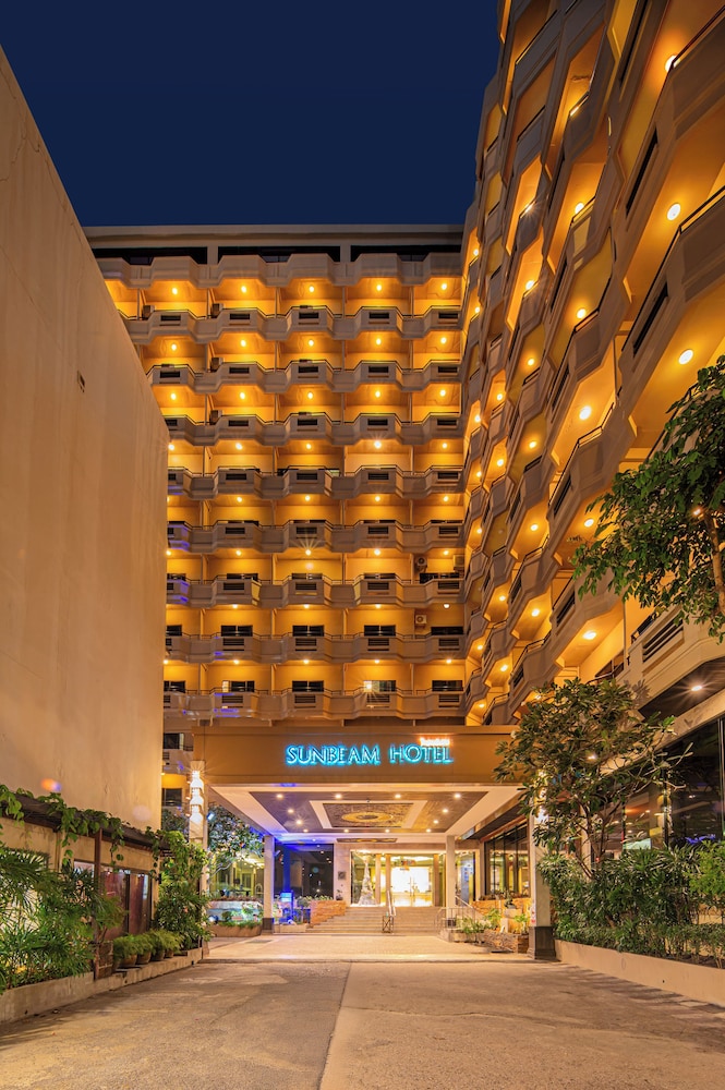 Sunbeam Hotel Pattaya 3/66