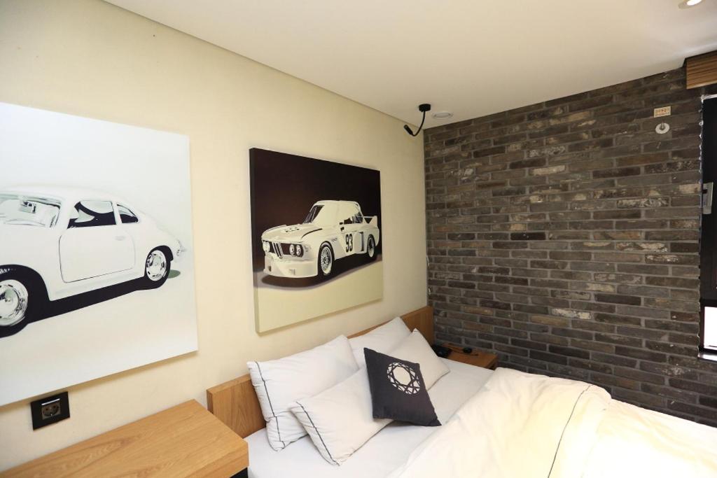 STANDARD, DOUBLE BED