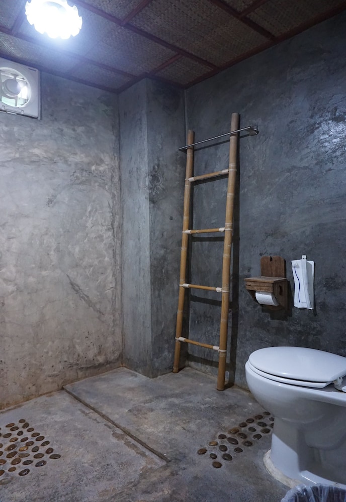 R-Lampang Guest House 60/63