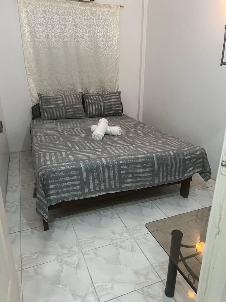 2 BEDROOMS, SUITE