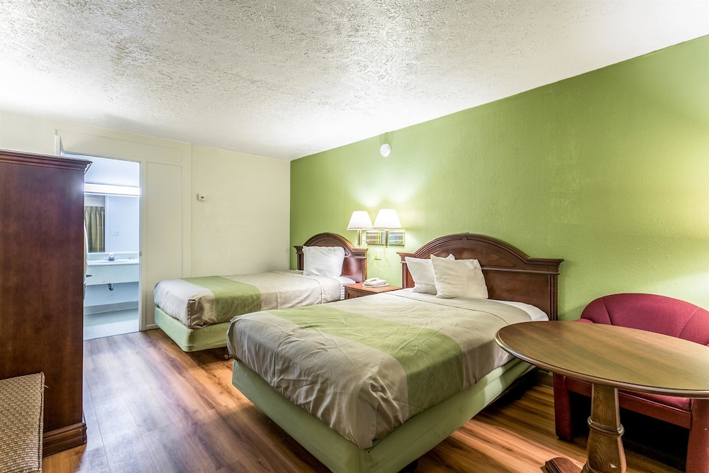 Americas Best Value Inn Edgewood 20/35