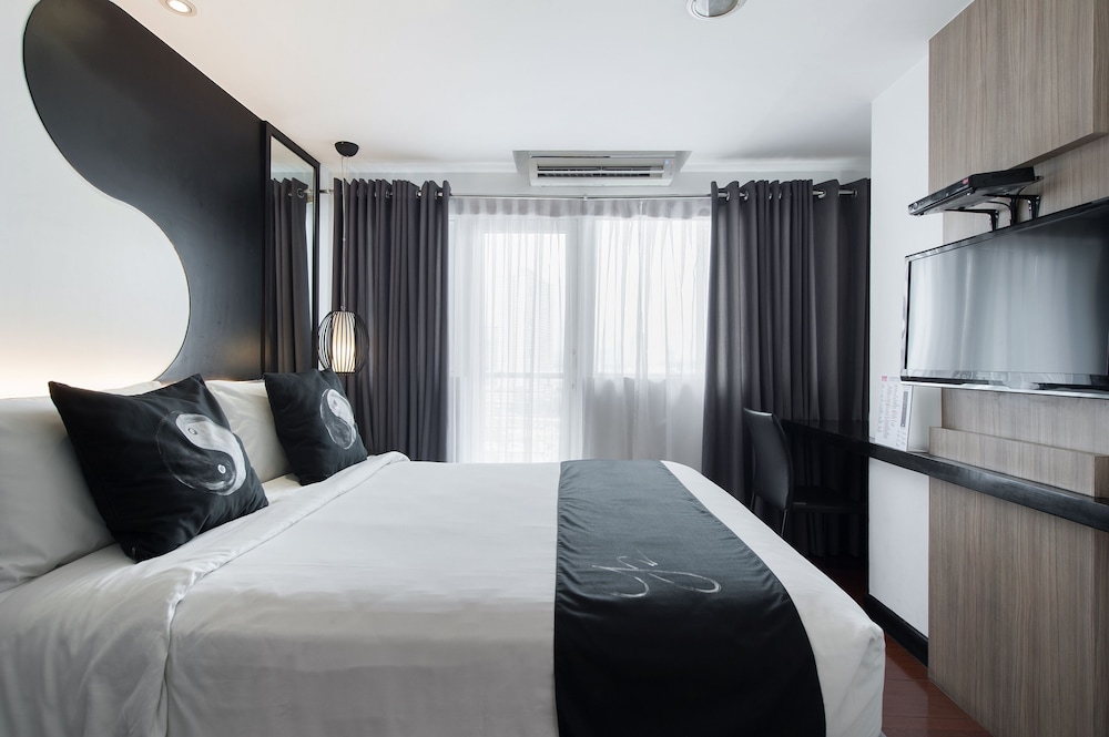 Y2 Residence Hotel 11/68