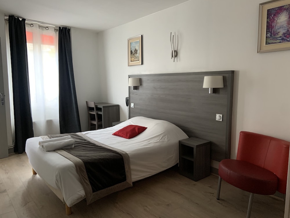 ROOM, SINGLE