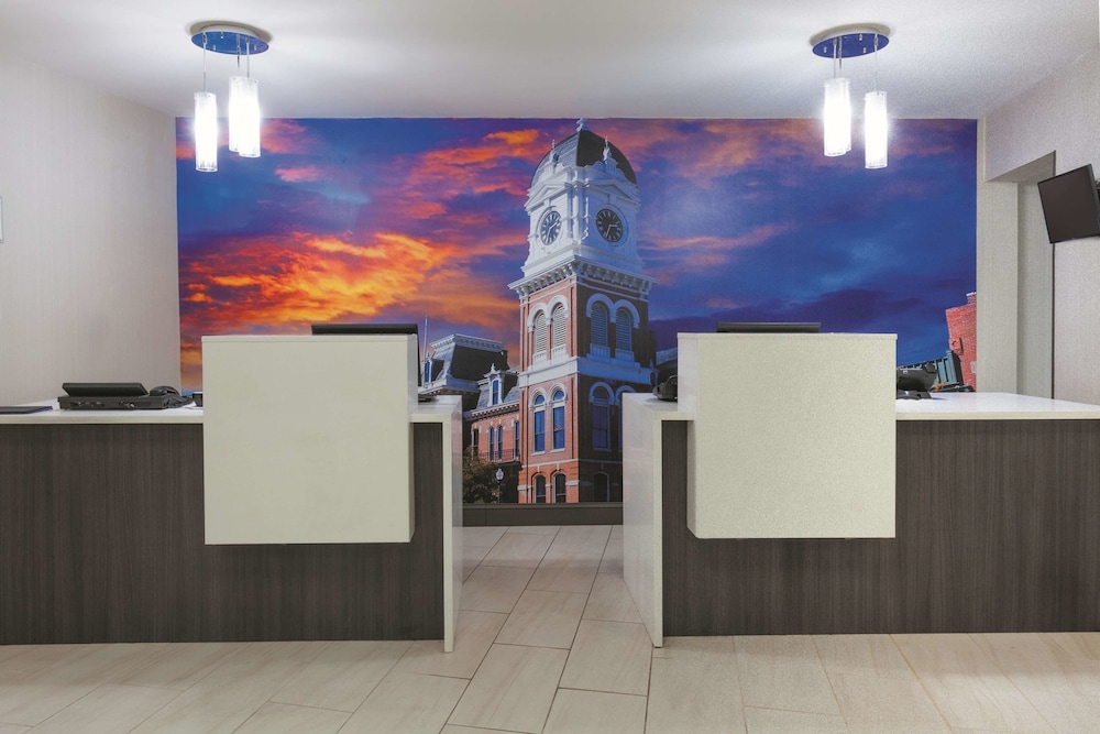 La Quinta Inn & Suites by Wyndham Covington 13/45
