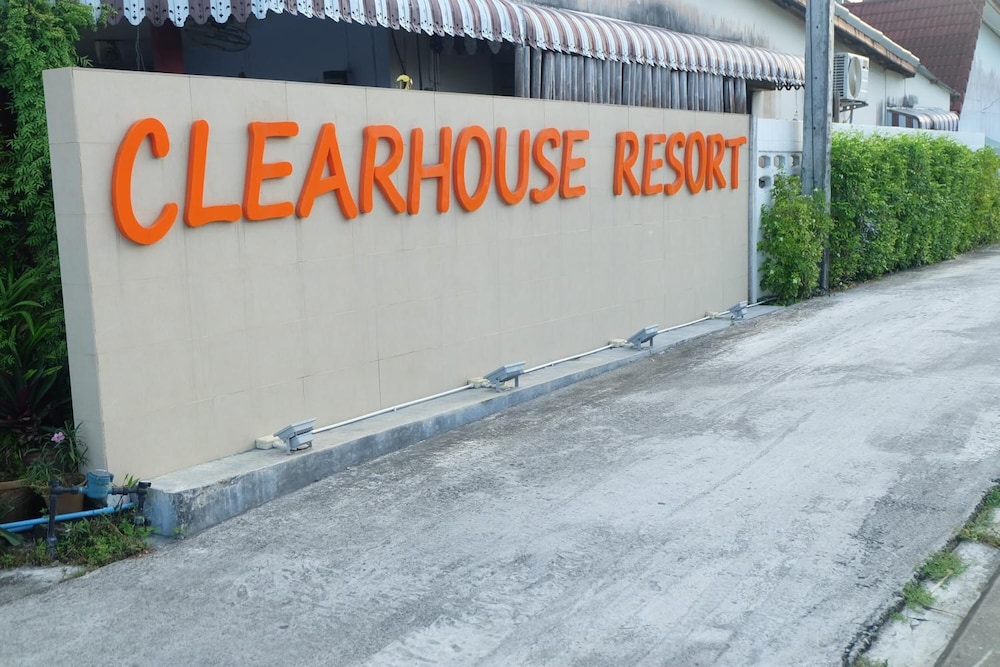 Clear House Resort 49/56