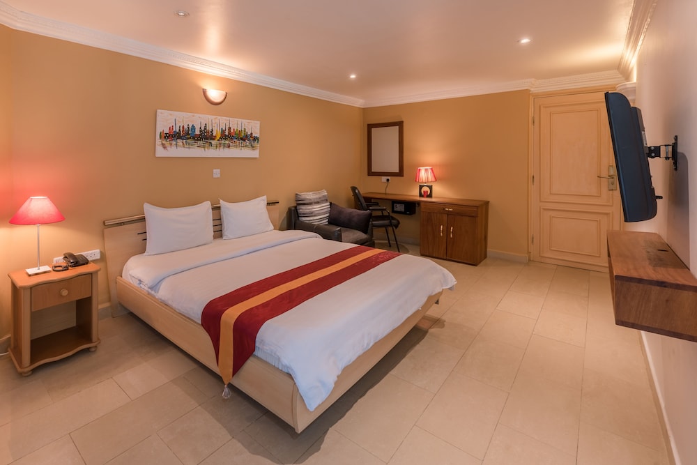 Hotel Raha Tower 26/58