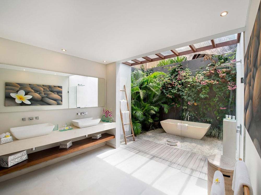 The Layar - Designer Villas & Spa 6/50