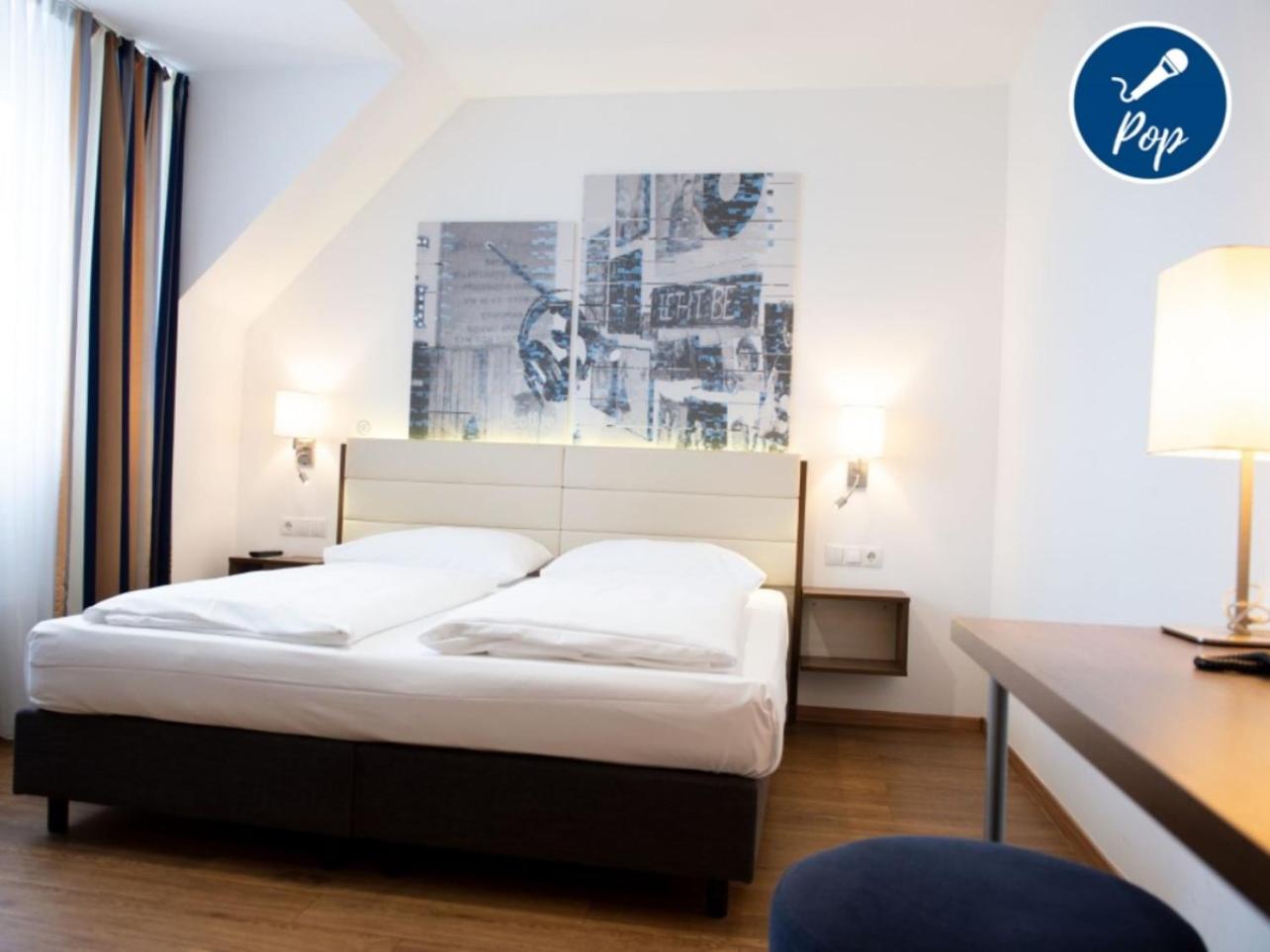 Pop, Superior, Double Bed, Courtyard View
