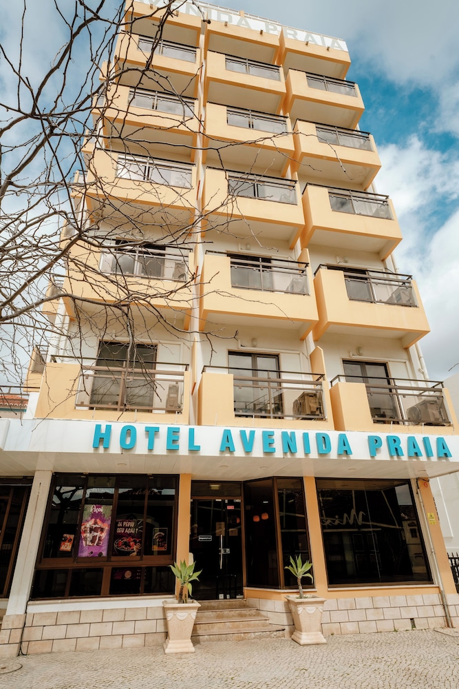 Avenida Praia 4/65