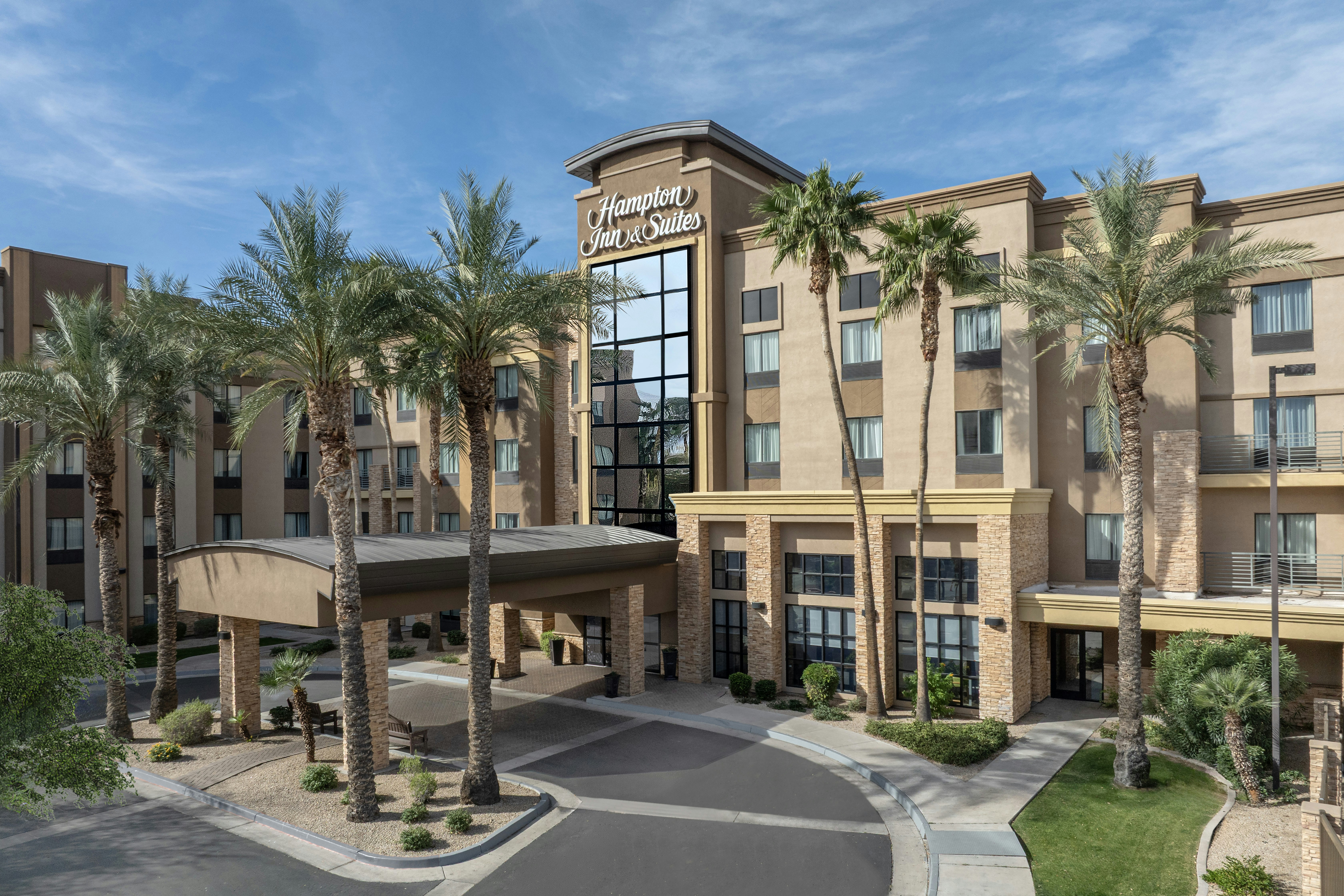 Hampton Inn And Suites Phoenix Glendale Westgate Az 58/65