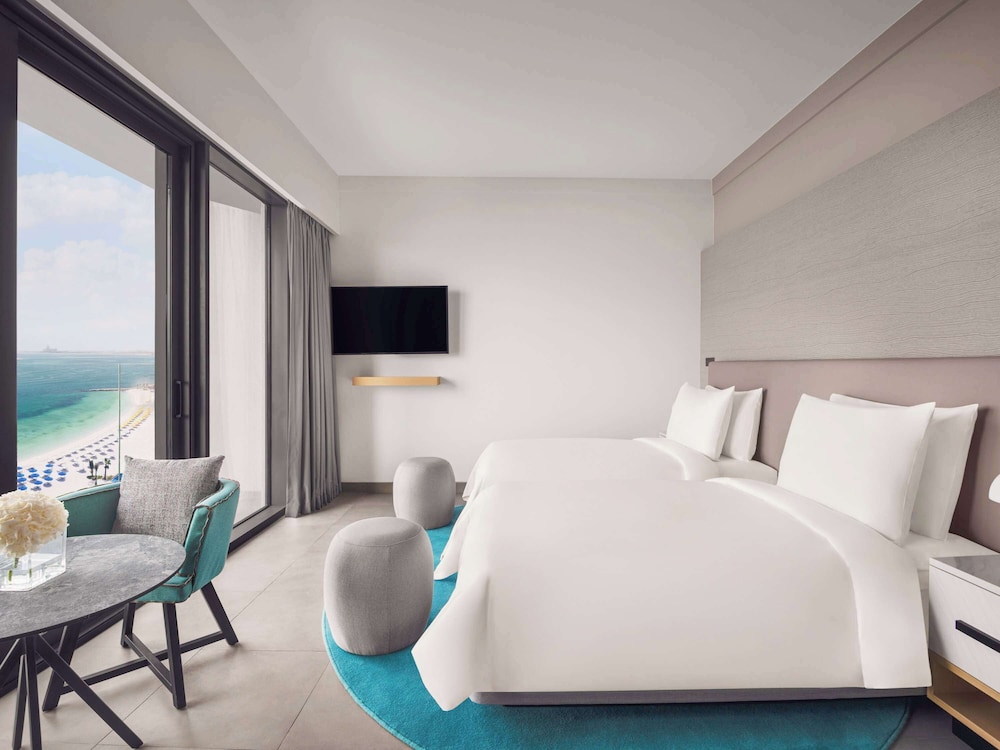 Movenpick Resort Al Marjan Island 12/42