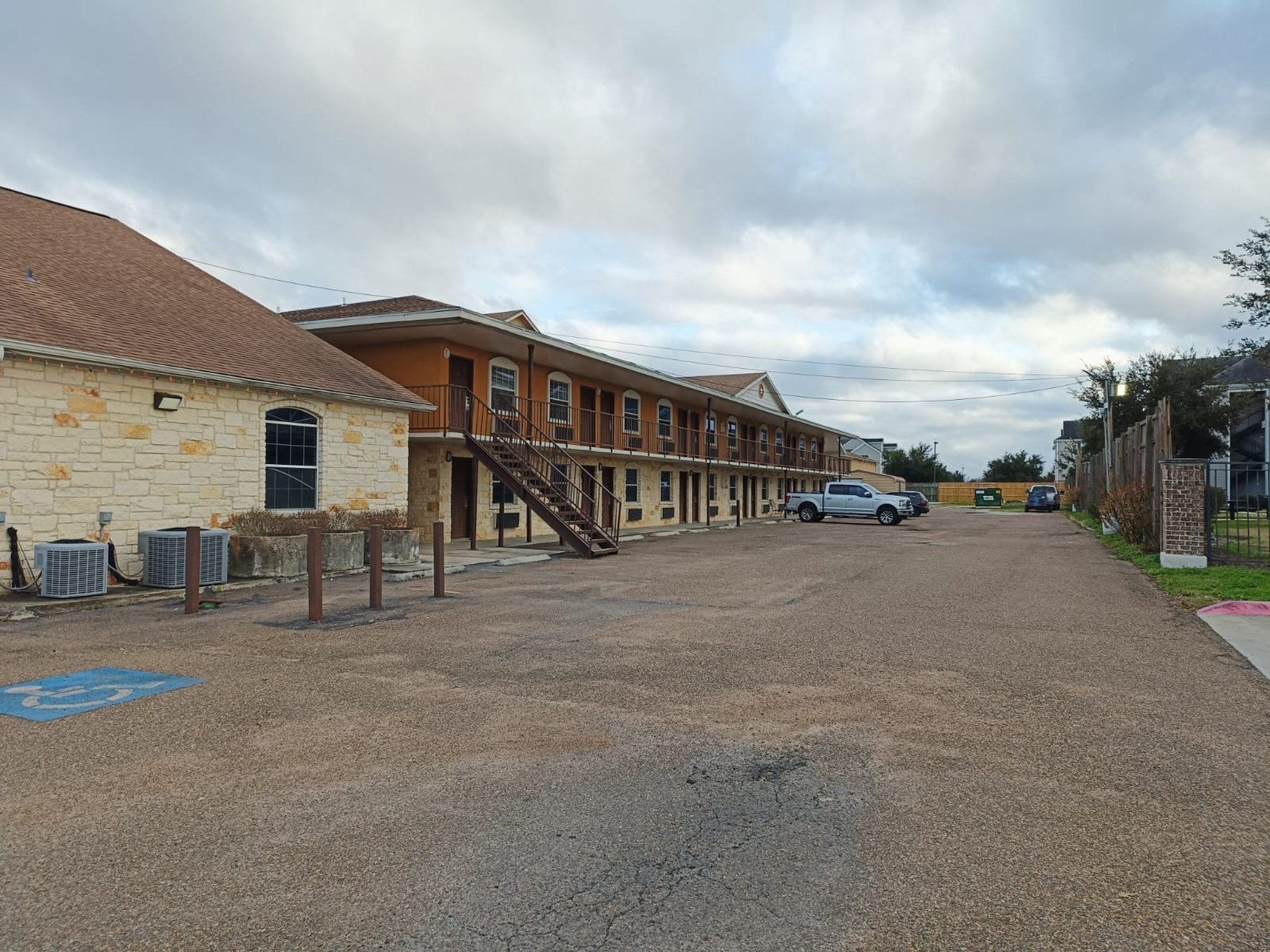 American Inn & Suites By Capital O Victoria US-59 17/26