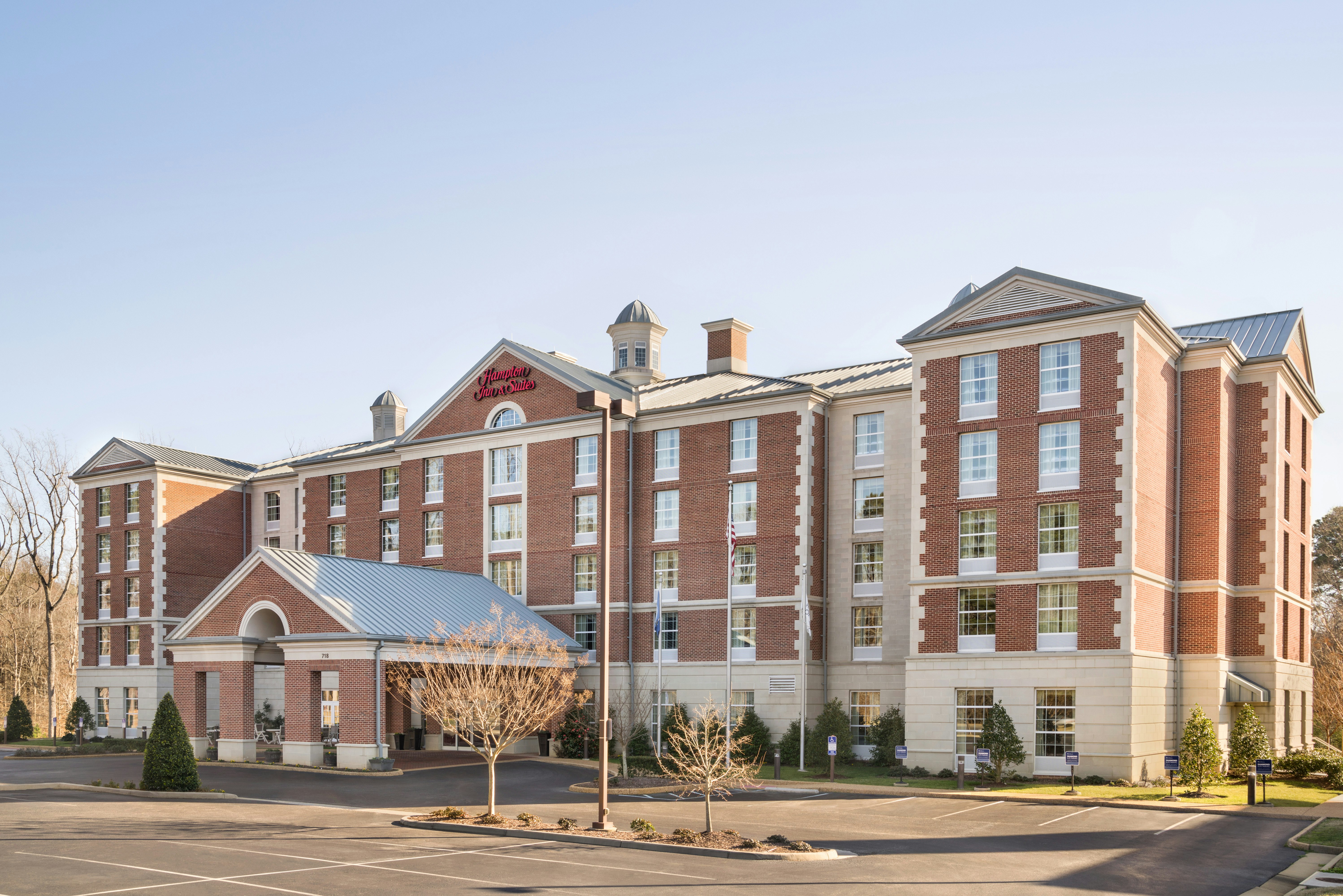Hampton Inn And Suites Williamsburg Central 6/56