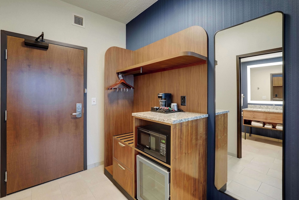 Drury Plaza Hotel Chattanooga Hamilton Place 9/50