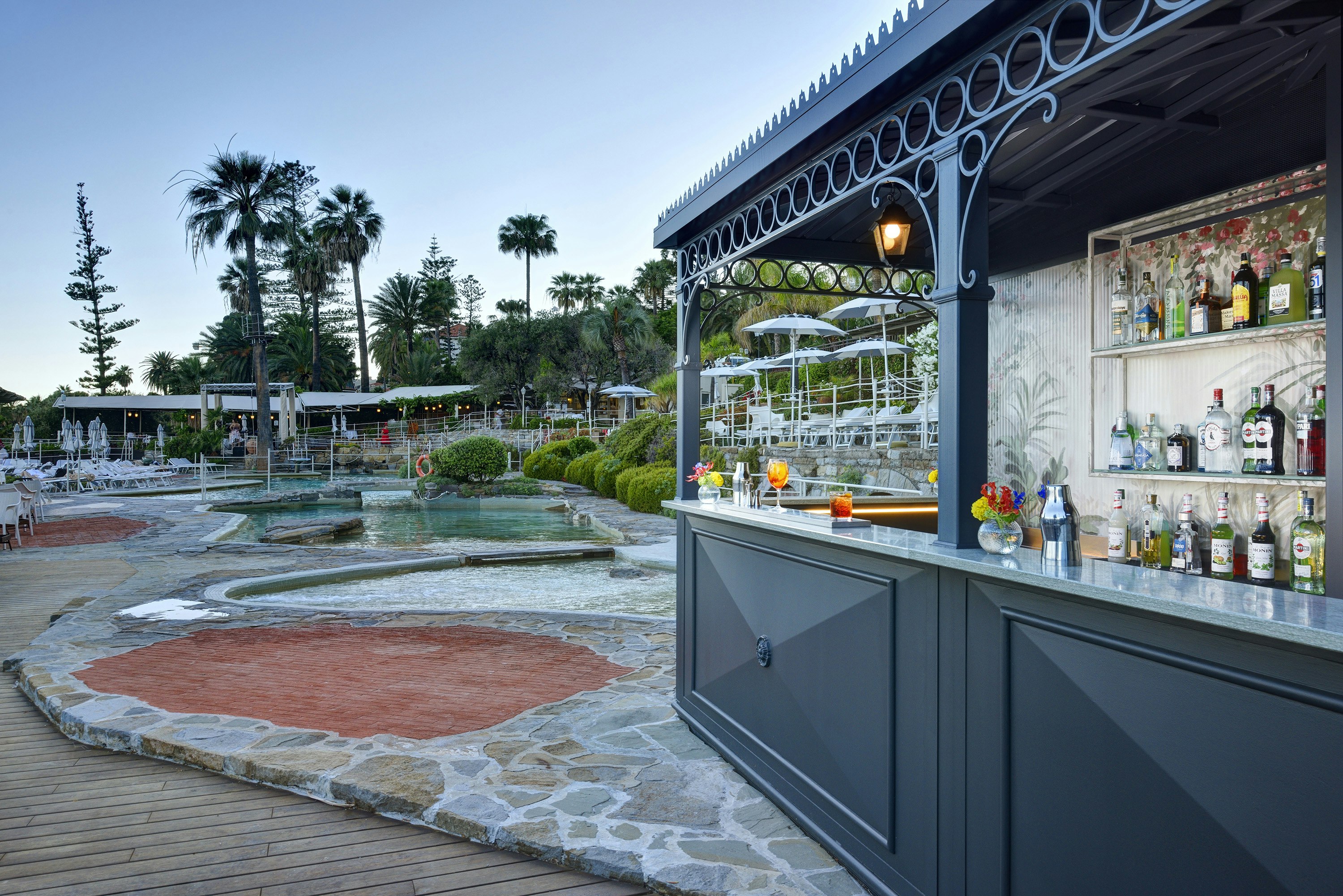 Royal Hotel Sanremo 8/83
