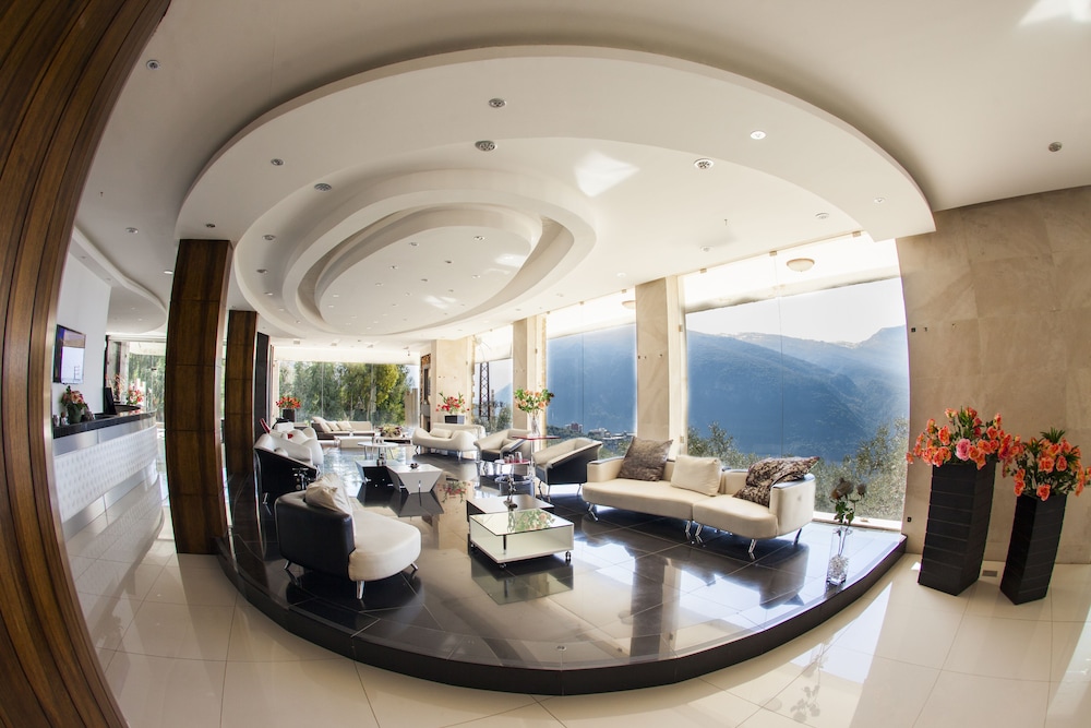 LE TOURNANT HOTEL & RESORT 42/54