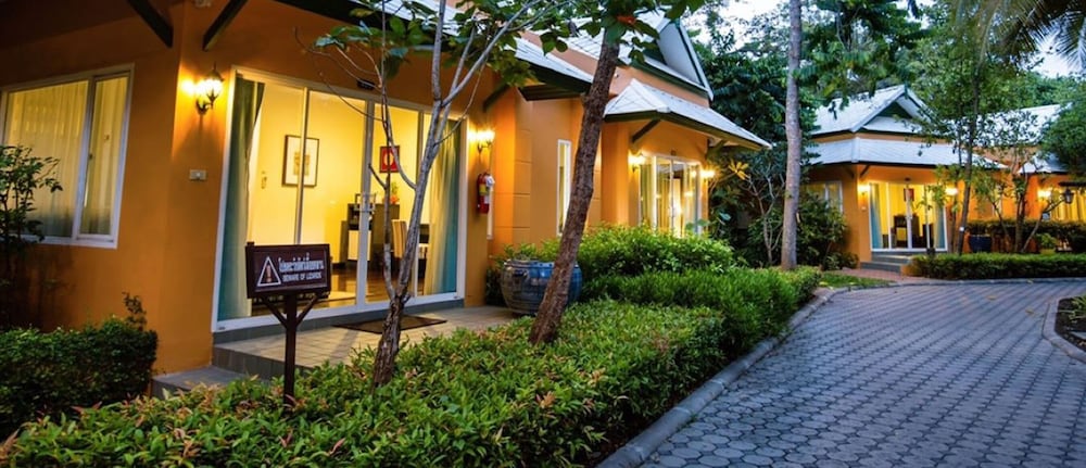 Baan Amphawa Resort & Spa 3/50