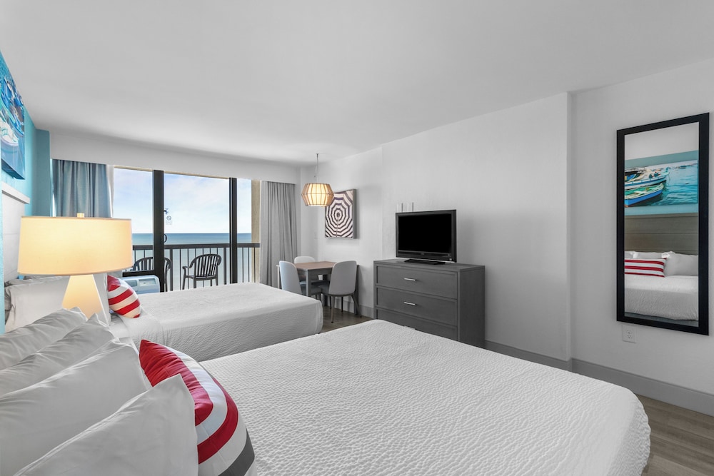 Efficiency, Pinnacle, 2 Queen Beds, Ocean Front
