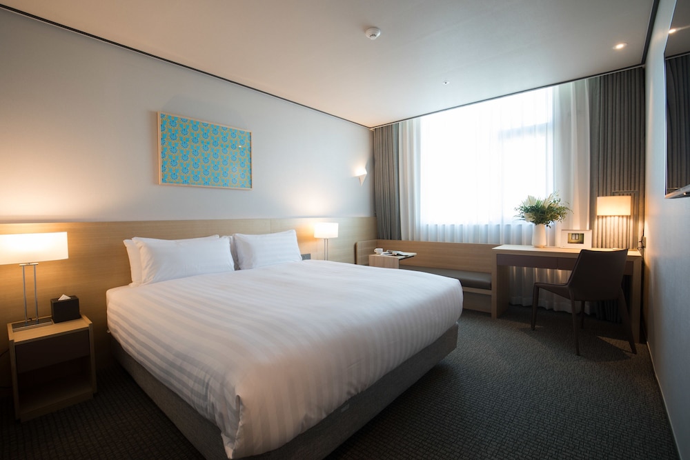 DELUXE, DOUBLE BED