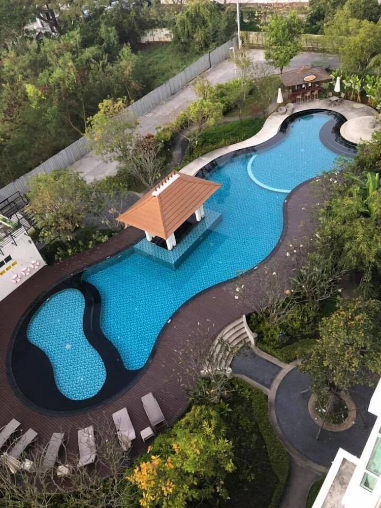 Harmony Resort Hotel 44/50