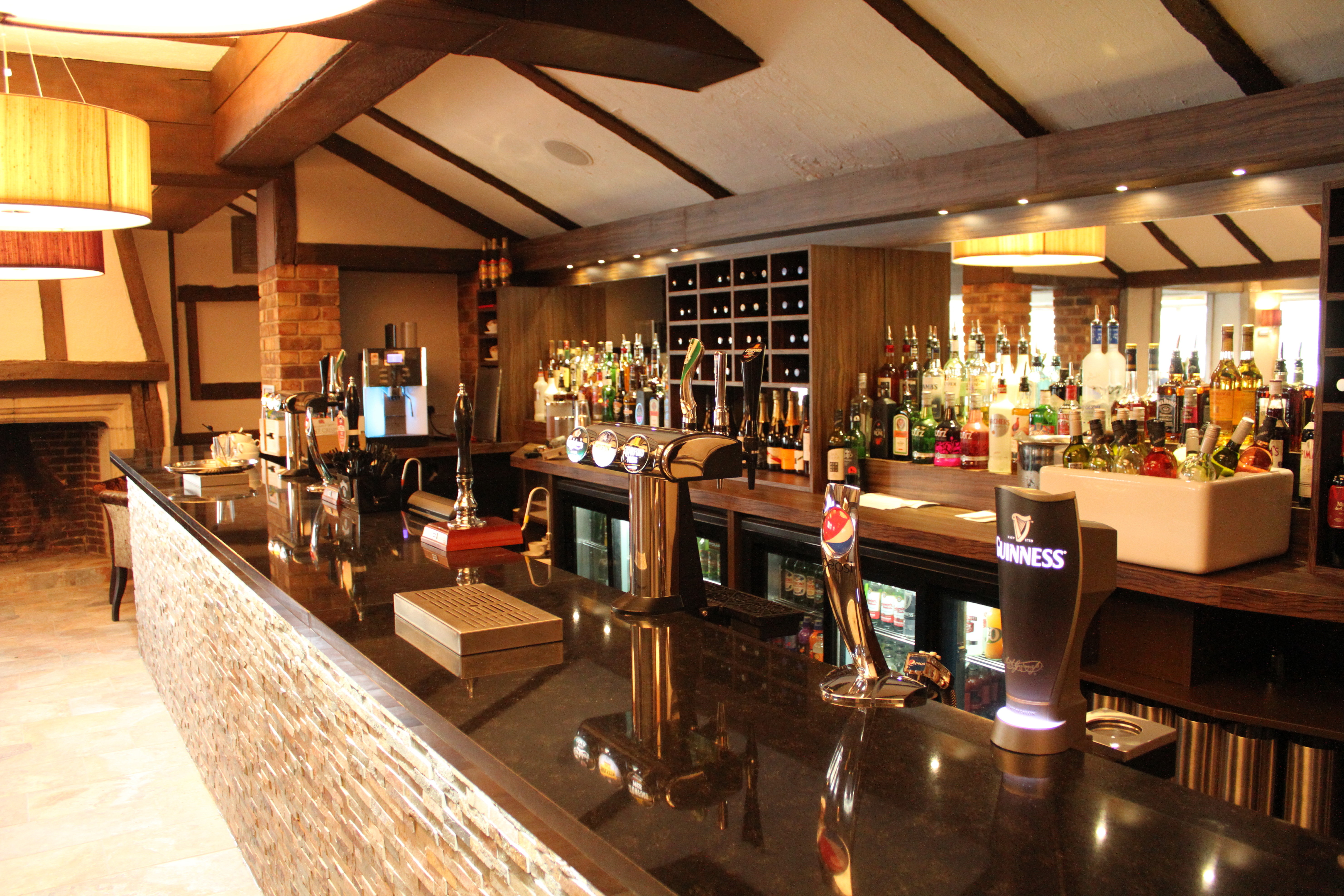 Legacy Rose And Crown Hotel 40/59