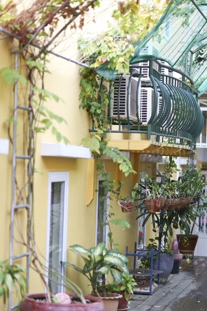 Golden House International Hotel 2/47