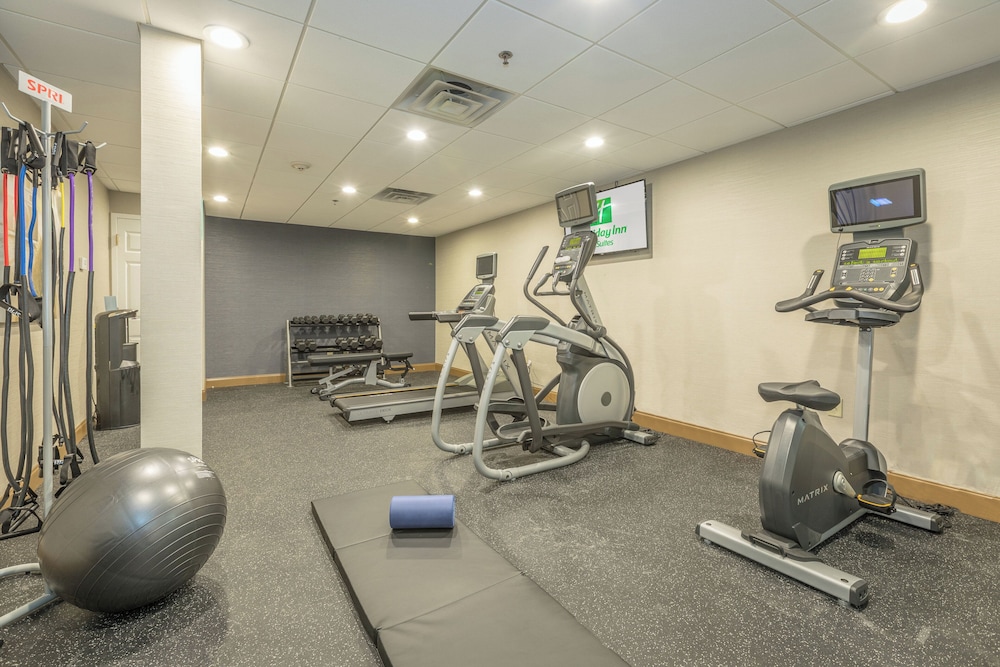 Holiday Inn Hotel Suites Peachtree City 34/70