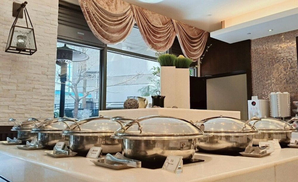 S Aura Hotel 9/50
