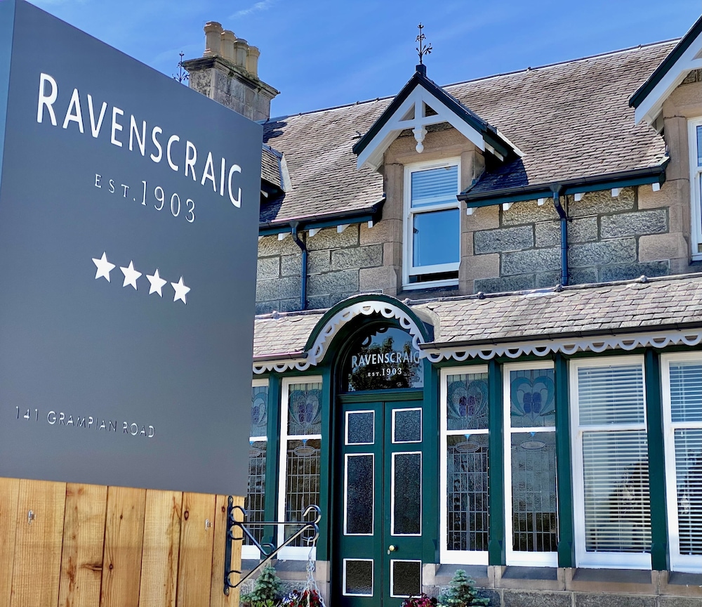 Ravenscraig Guest House B&B 4/50