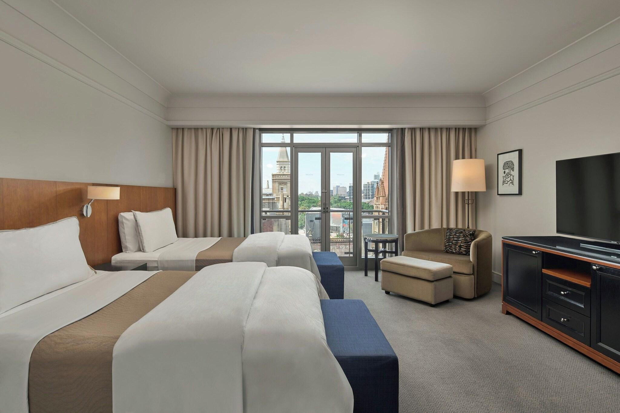Deluxe, Quadruple, 2 Double Beds