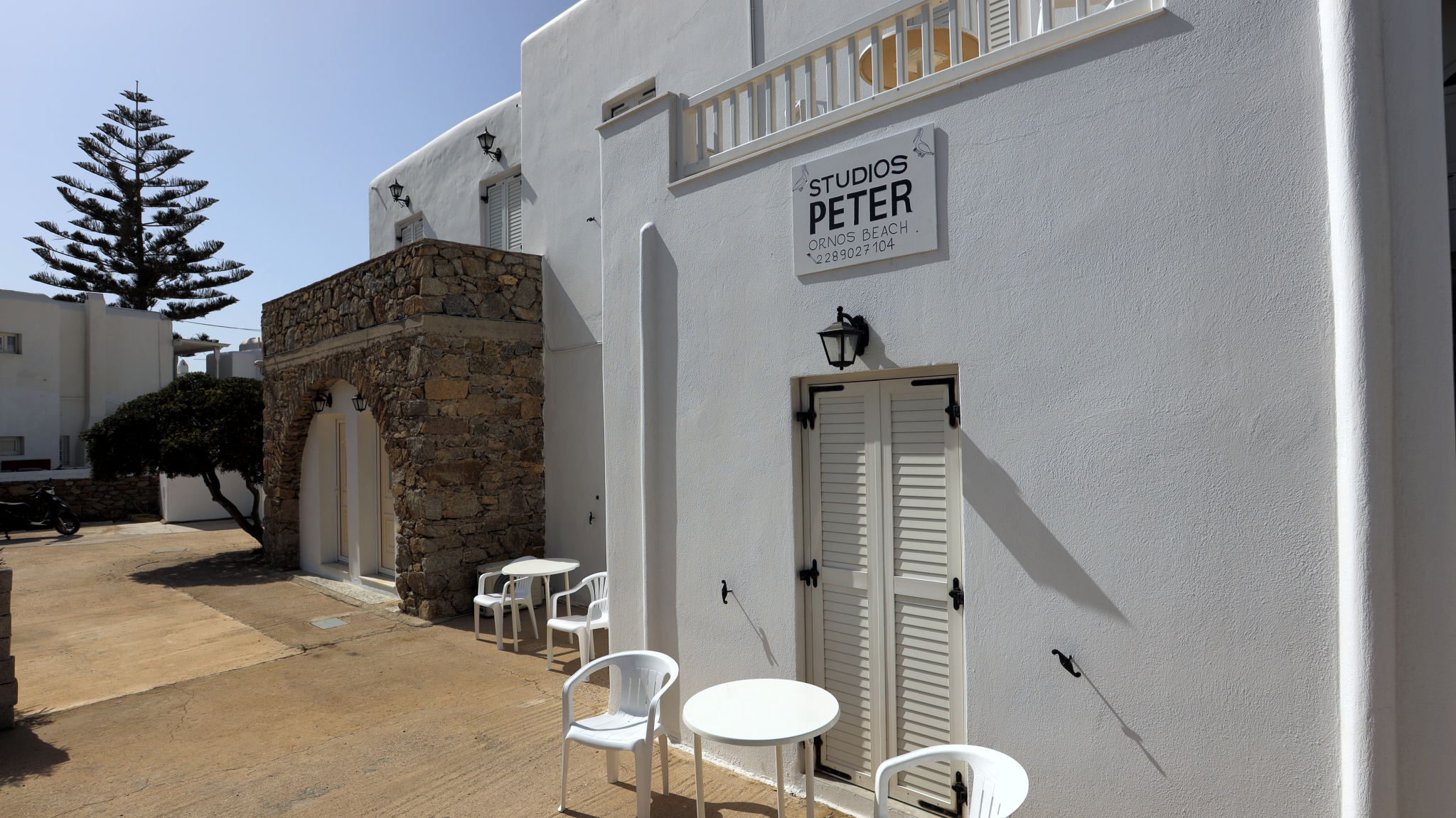 Peter Studios 13/15