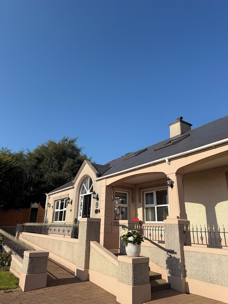 Causeway Lodge 5/50