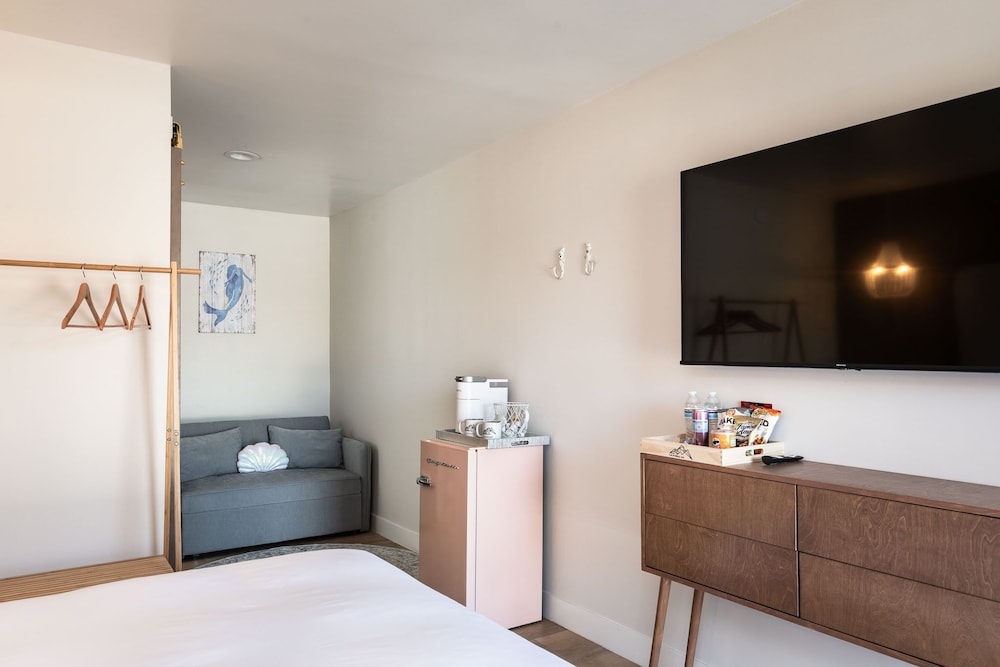 California Inn 22/49