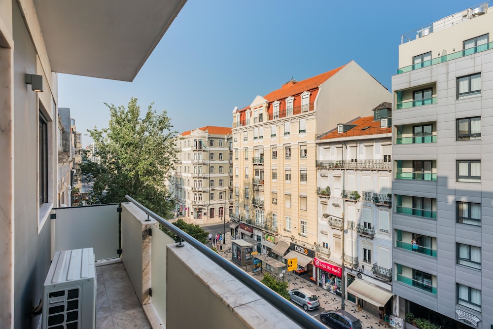 137 Lux Residence 2/48