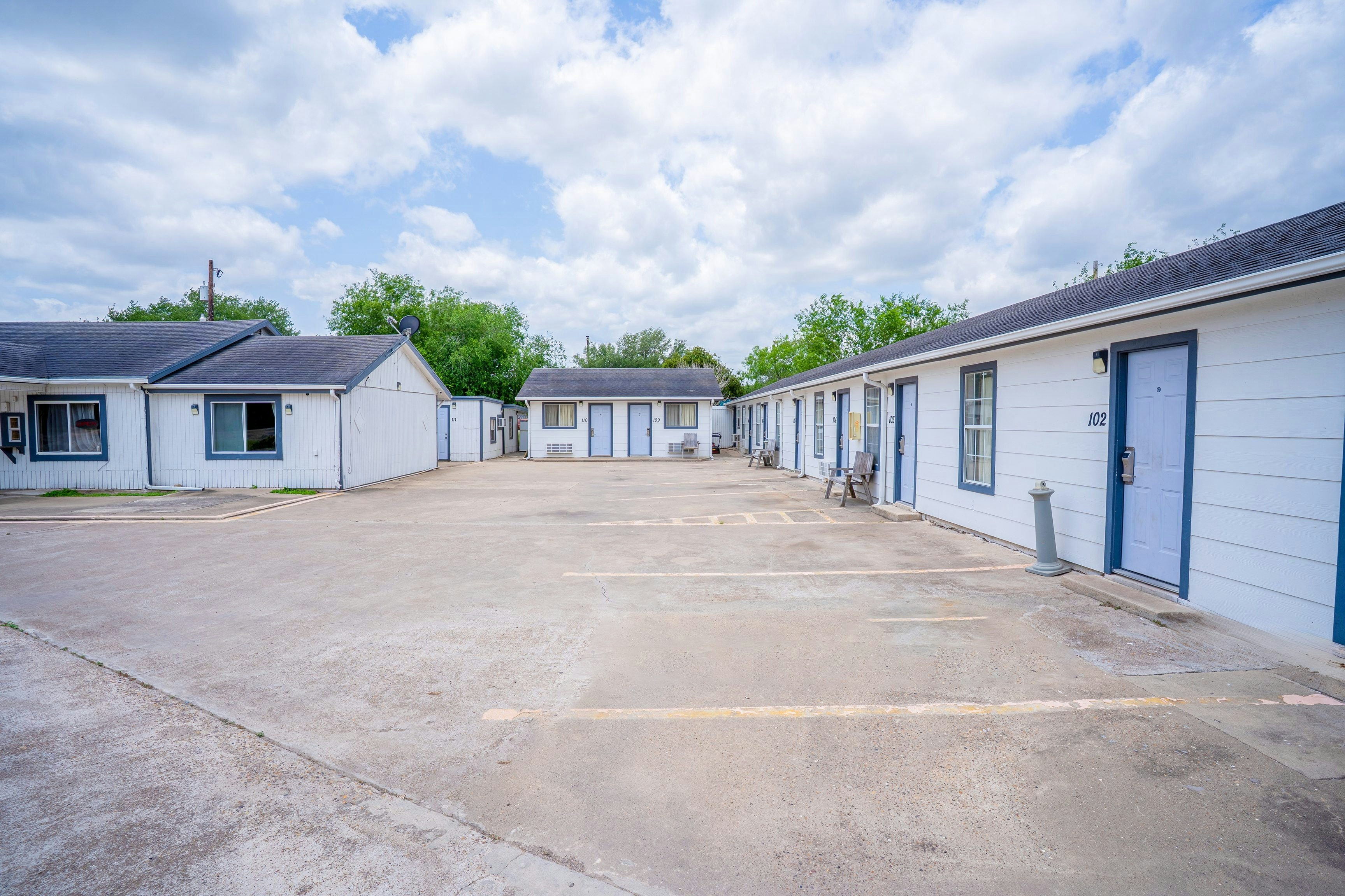 OYO Budget Inn Falfurrias Hwy 281 35/50