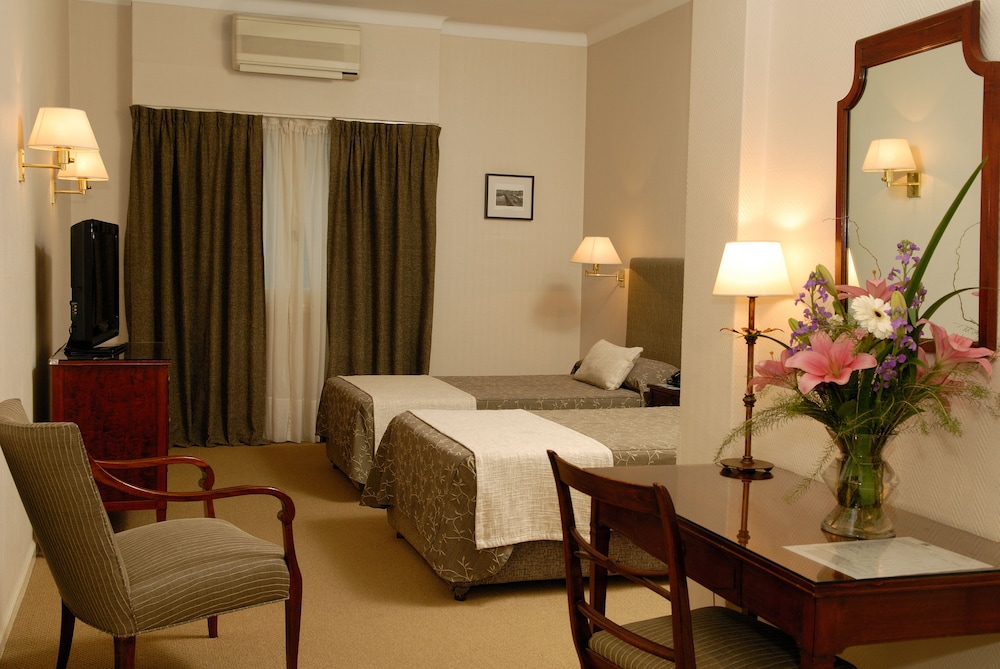 Lafayette Hotel 18/23