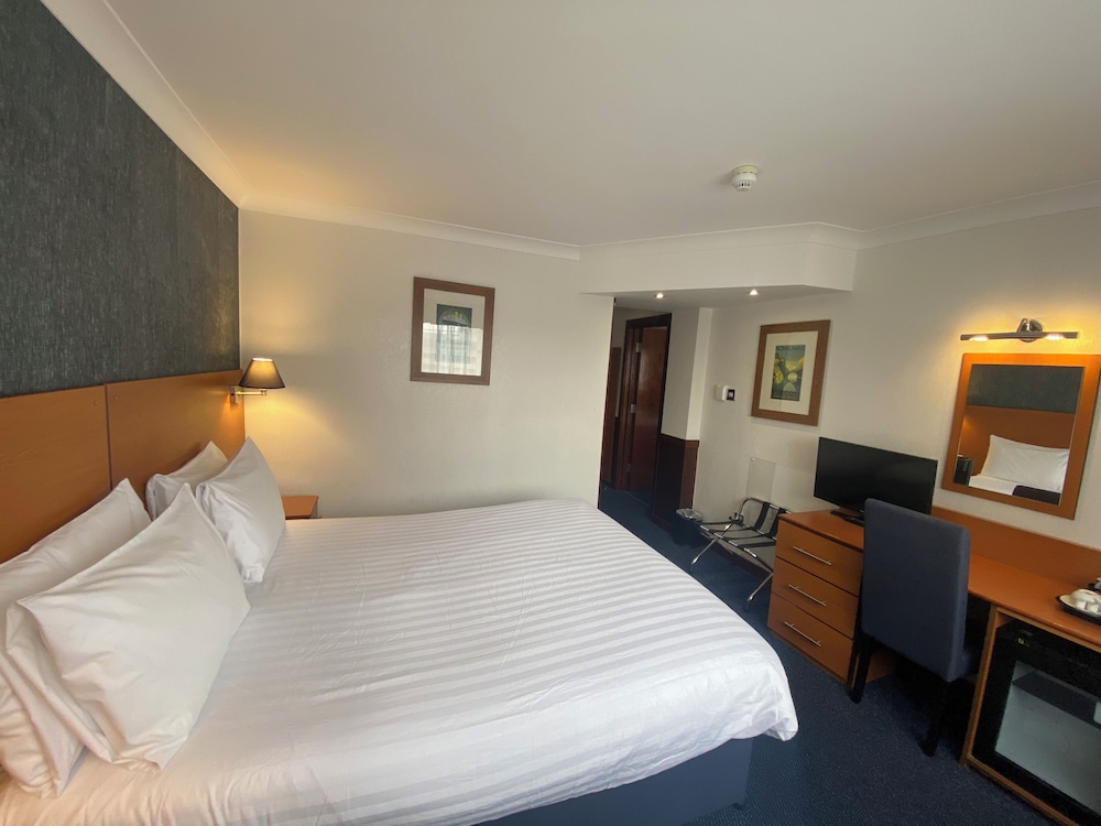 CABIN, KING BED