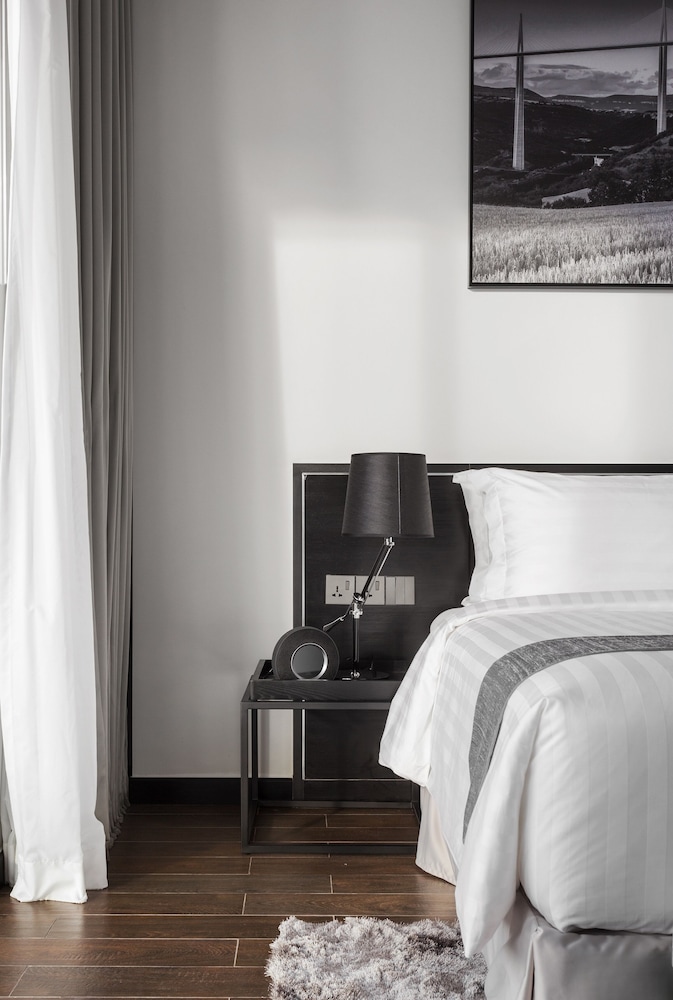 Lyve Inc Hotel And Residence 19/70